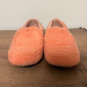 Olukai Slippers, size 8